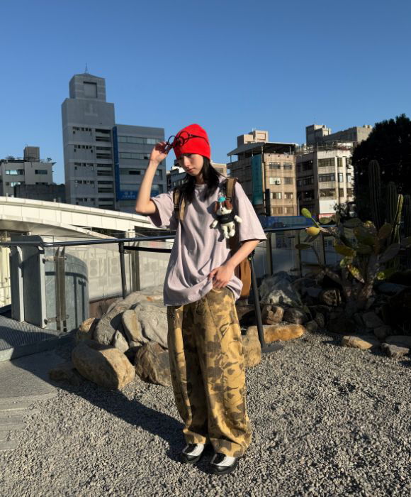 夏天必備刺繡短踢！最近喜歡紫色