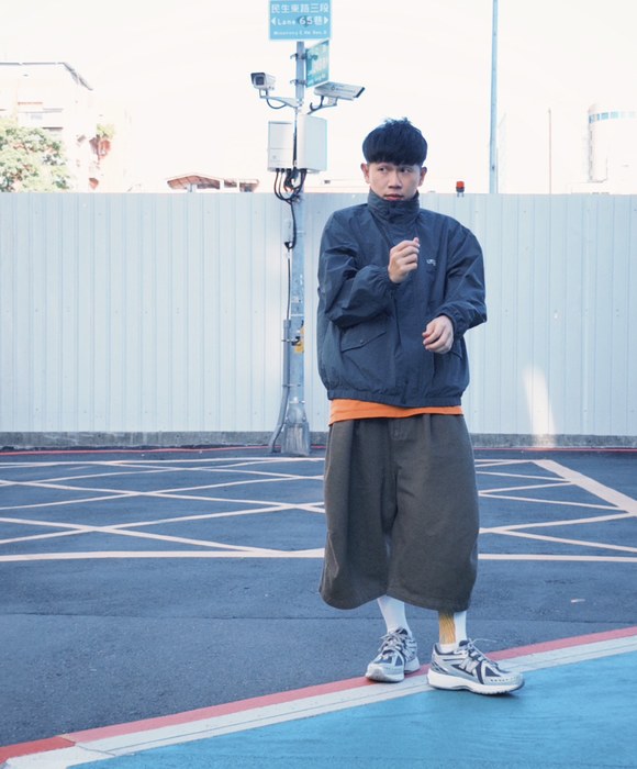 166cm 穿 M，穿起來偏寬鬆