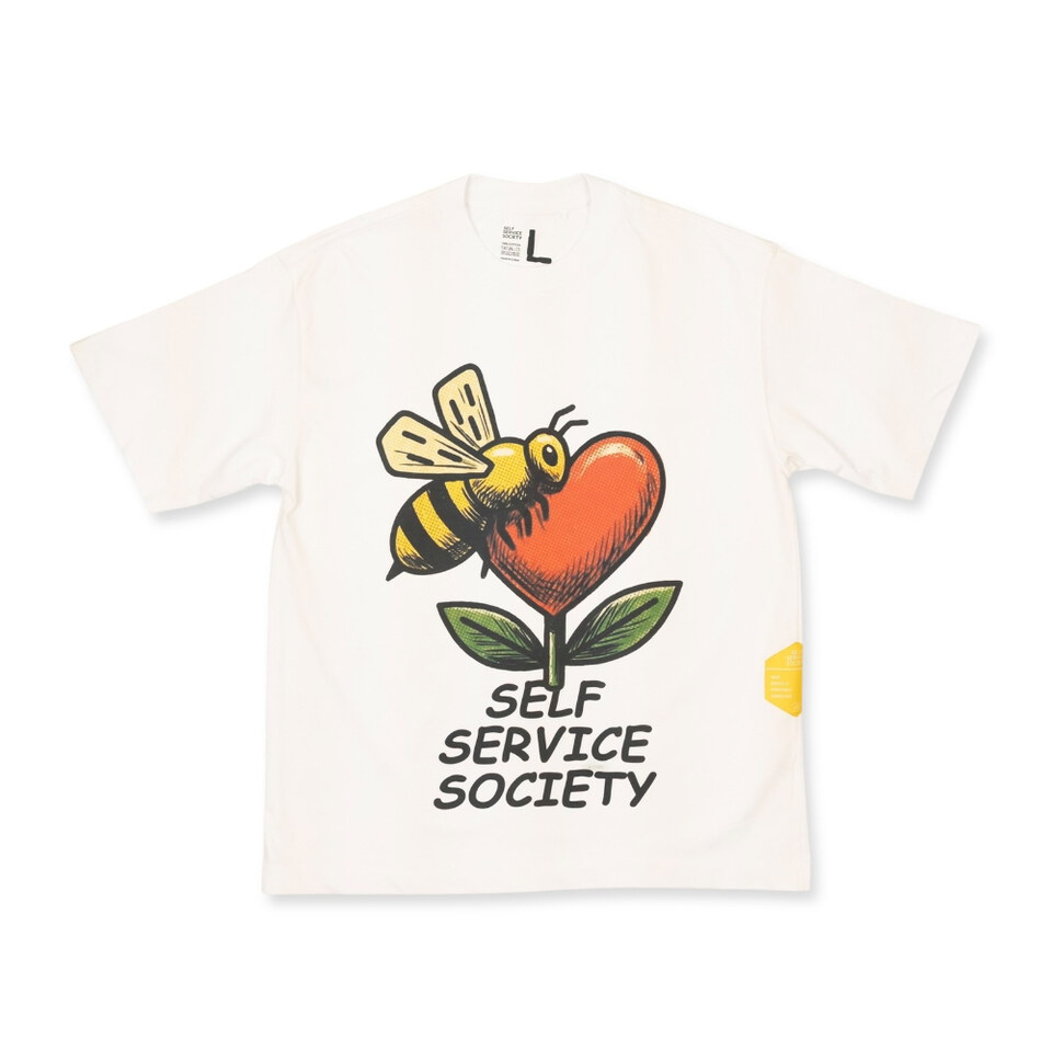 3SB0109-261 愛心花朵圖像Tee Flower Love Tee