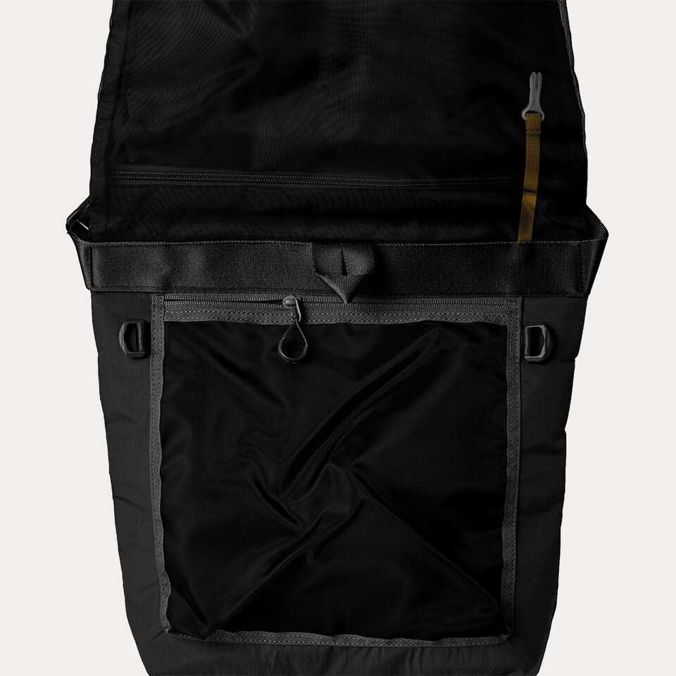 機能斜背包 DIM Cross Bag