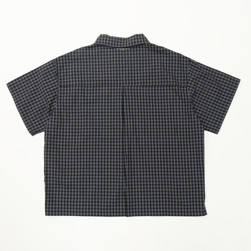 格紋polo衫