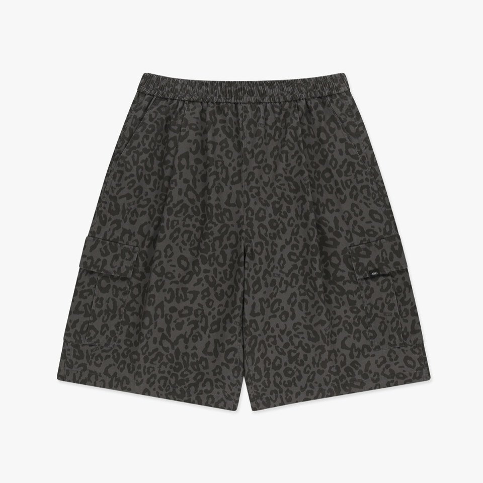 工裝短褲 WIDE CARGO SHORTS