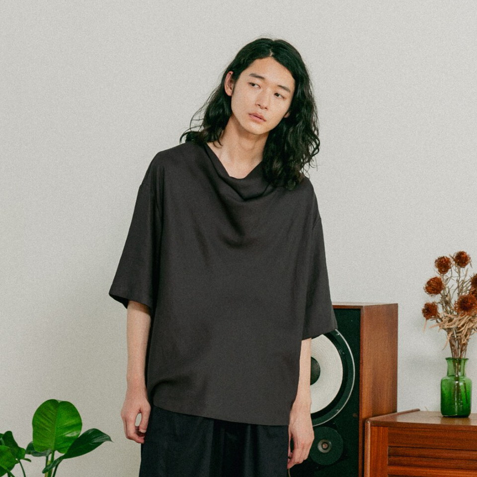 MLN0101-261 unisex cowl neck t shirt