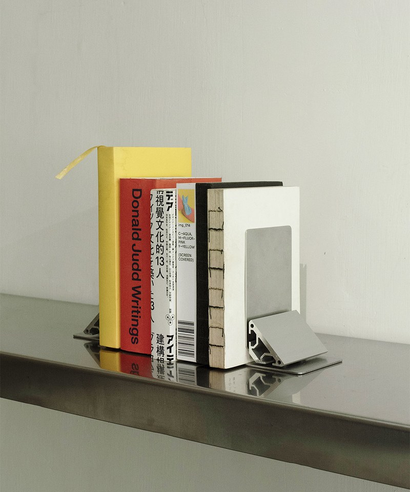MOA3903-242 書擋 AL-BOOKEND-2pcs