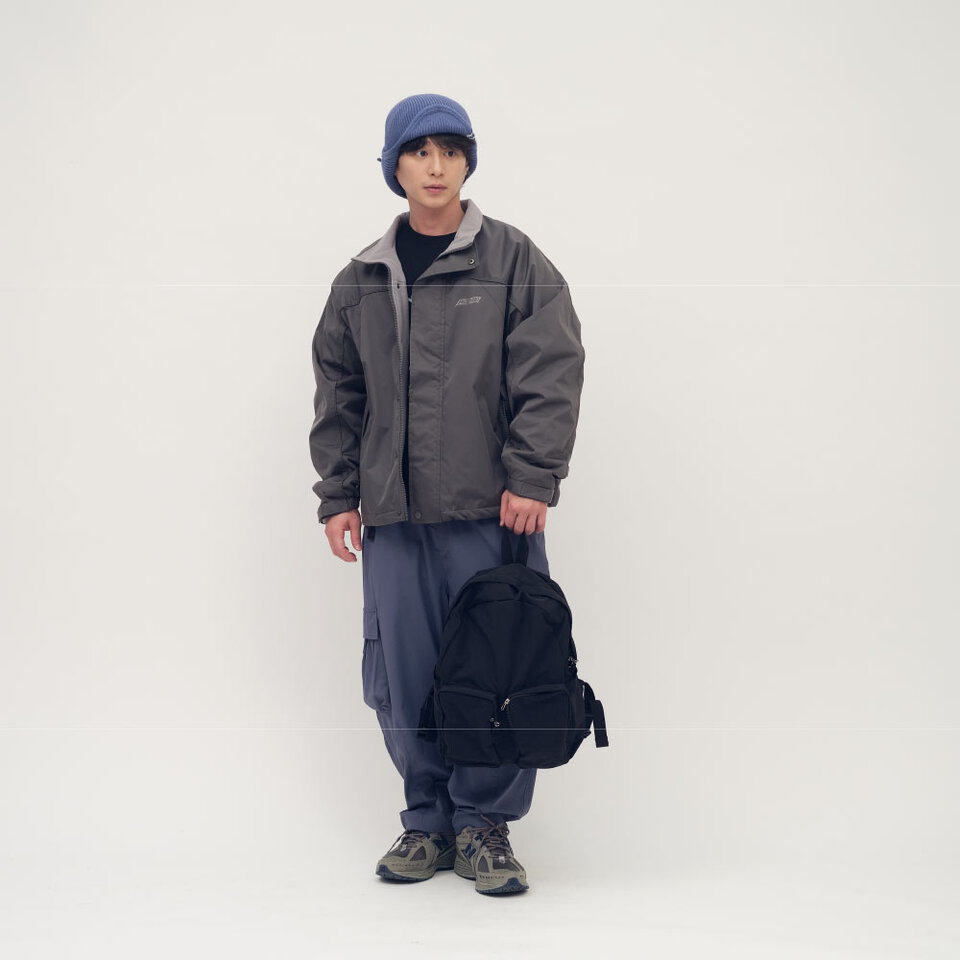 尼龍立體口袋雙肩包