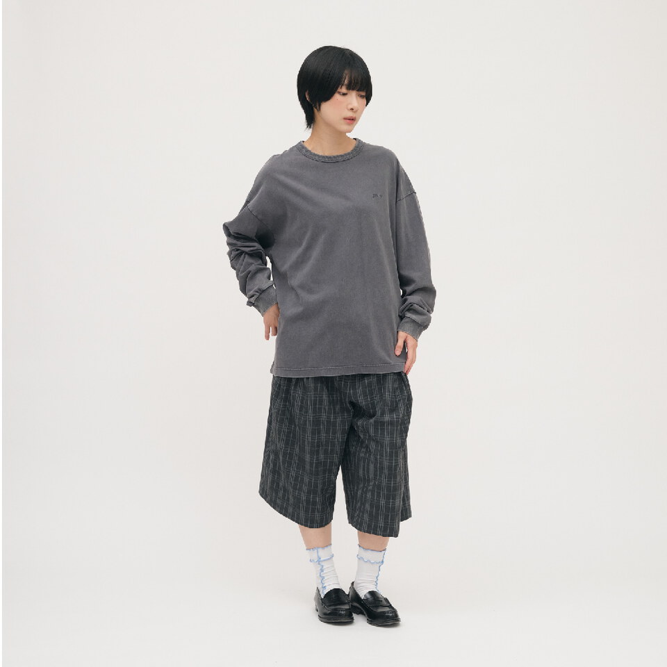 寬版刺繡水洗長袖TEE