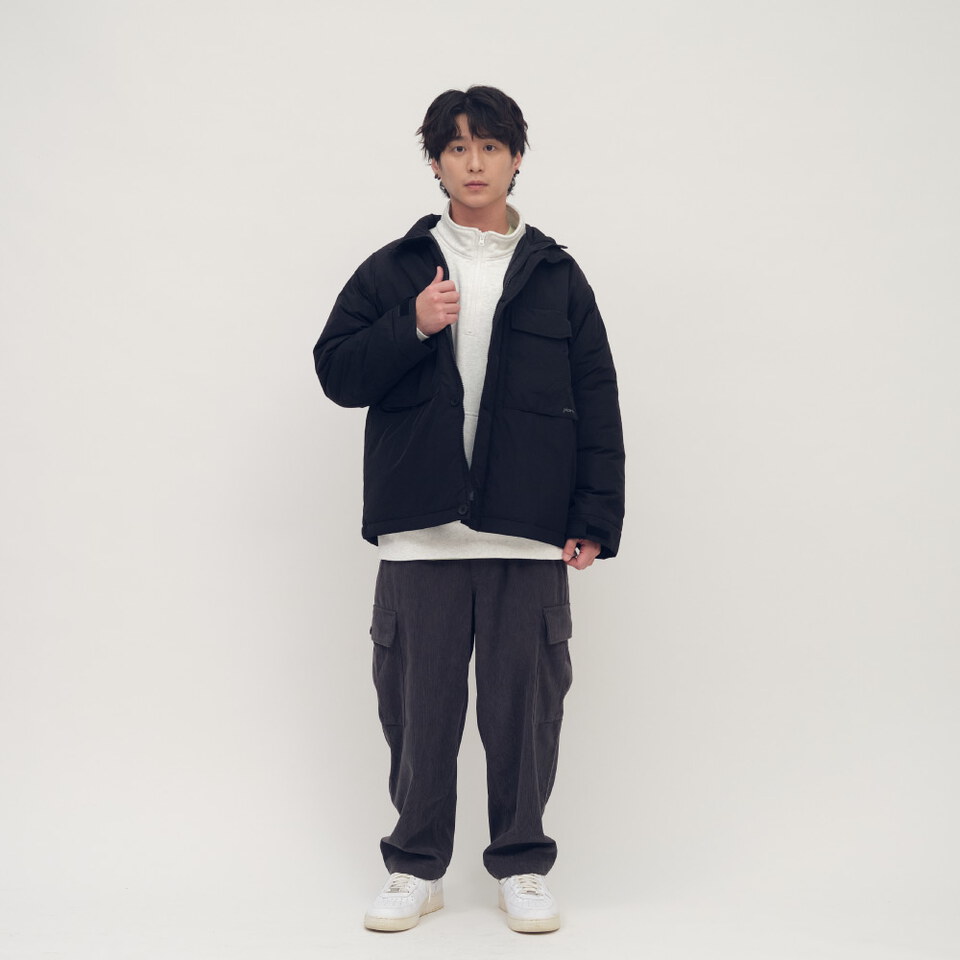 立領鋪棉大口袋外套