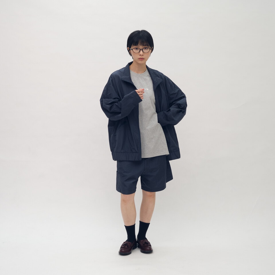 Timelly輕薄剪裁短褲