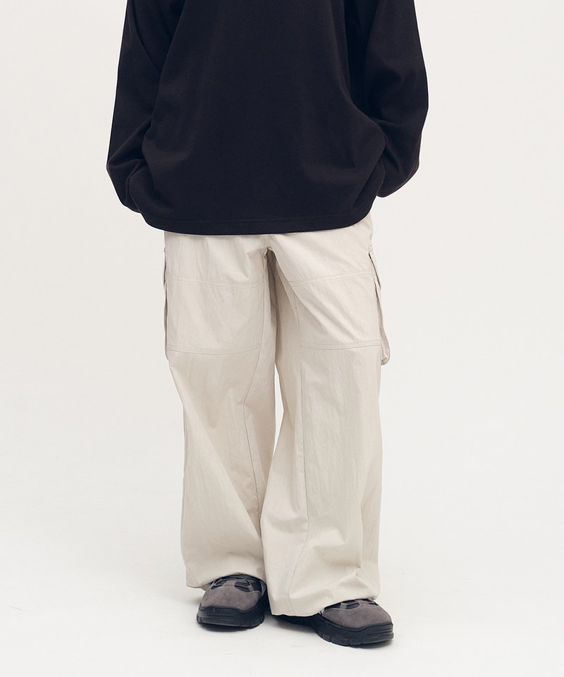 SAA4016-252 立體剪裁抽繩工裝褲