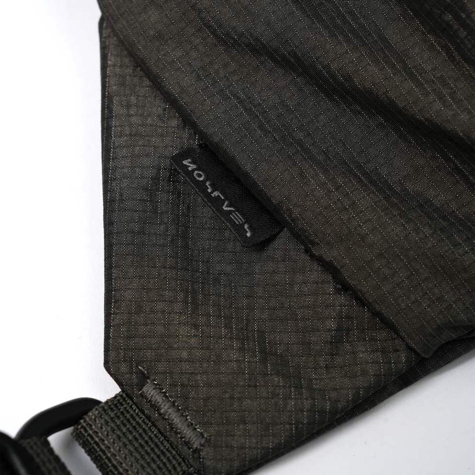 兩用斜挎包 2-WAY GRAB BAG