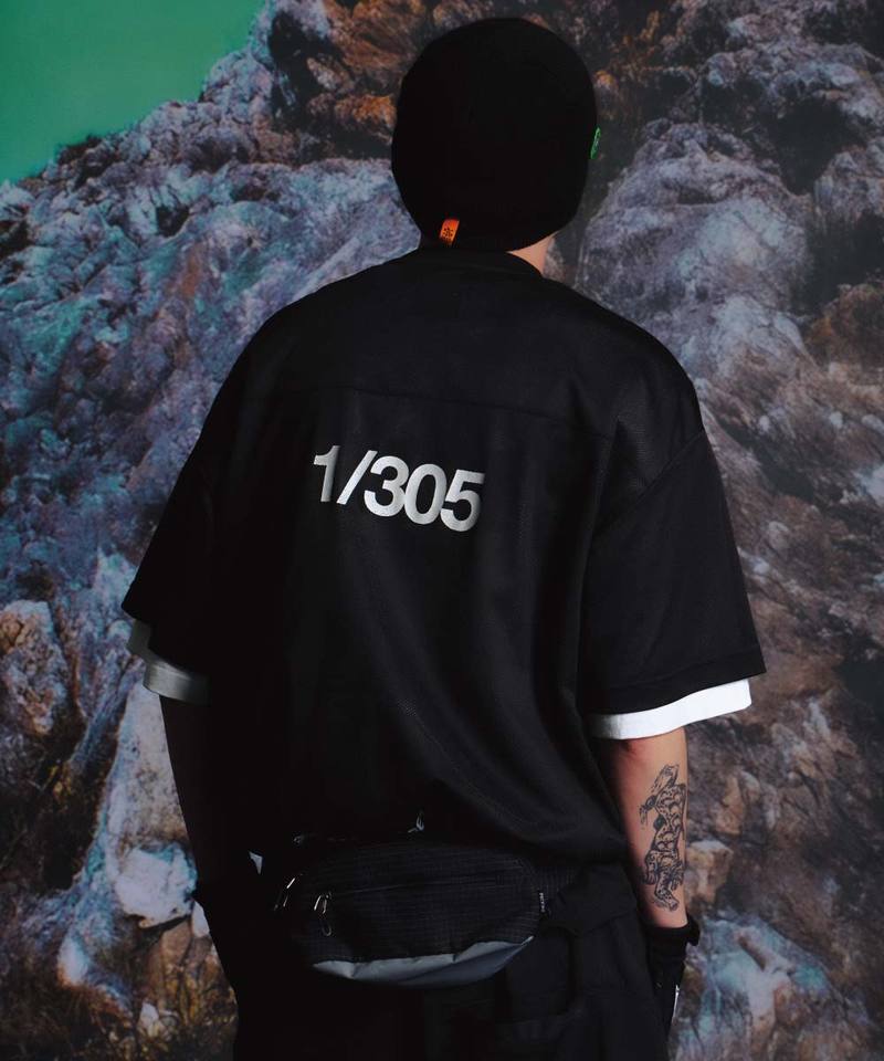 拼接足球上衣 4:11