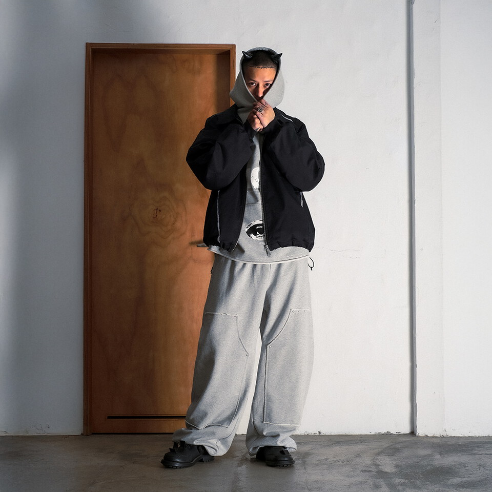雙膝結構寬版棉褲 3 28 BLACK DOUBLE KNEE SWEAT PANTS