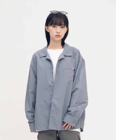 防潑水開領刺繡長袖襯衫