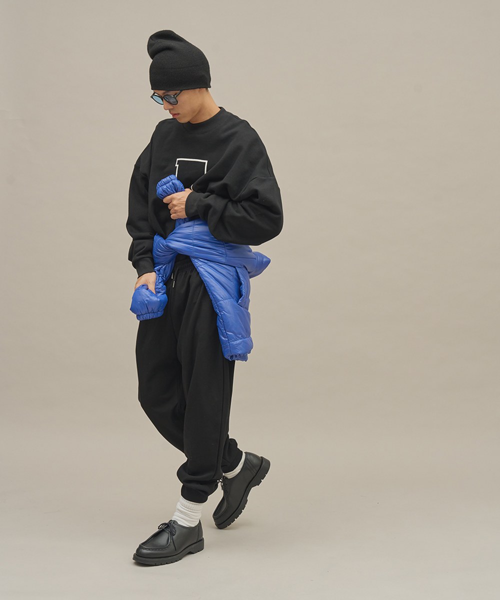 Wanna be 18 Logo大學Tee