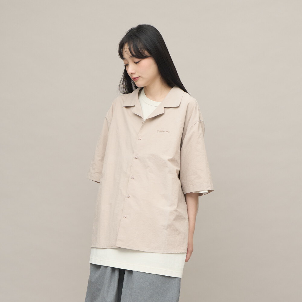 防潑水開領刺繡短袖襯衫