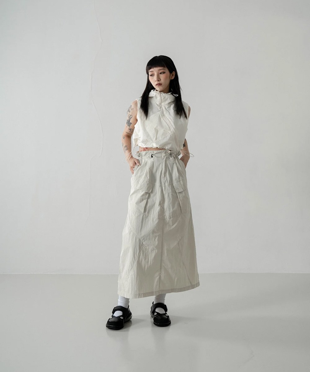 連帽拉鍊背心 DIAGONAL ZIPPER VEST